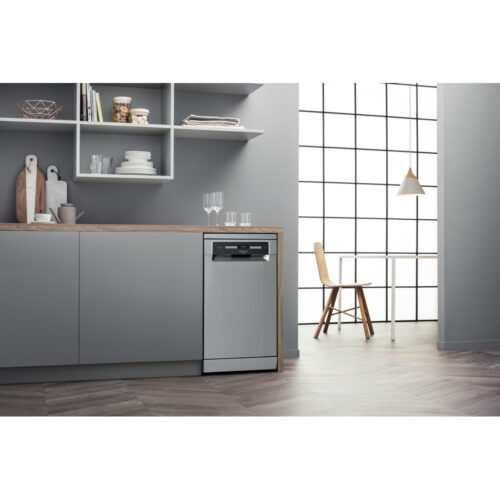 Посудомийна машина Hotpoint HSFO3T235WCX - Зображення 3